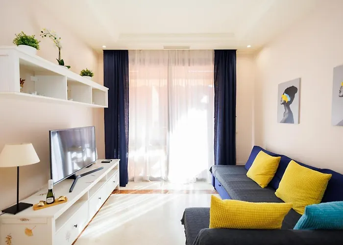 Two-Room Apartment In Elviria Near The Beach With Parking