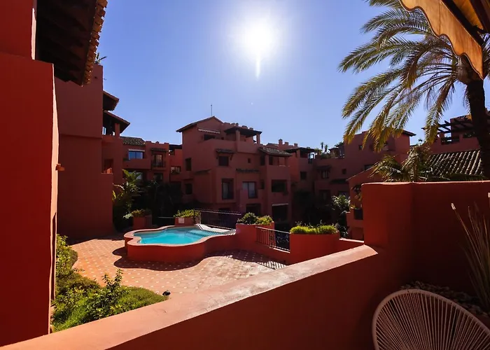 Two-Room Apartment In Elviria Near The Beach With Parking